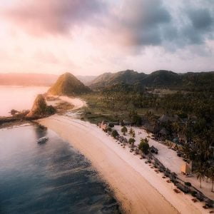 Pantai Seger Kuta Mandalika Lokasi Bau Nyale, sumber ig lomboktourupdate