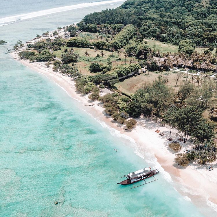 Pesona Gili Trawangan dan Berbagai Wahana Menarik Yang