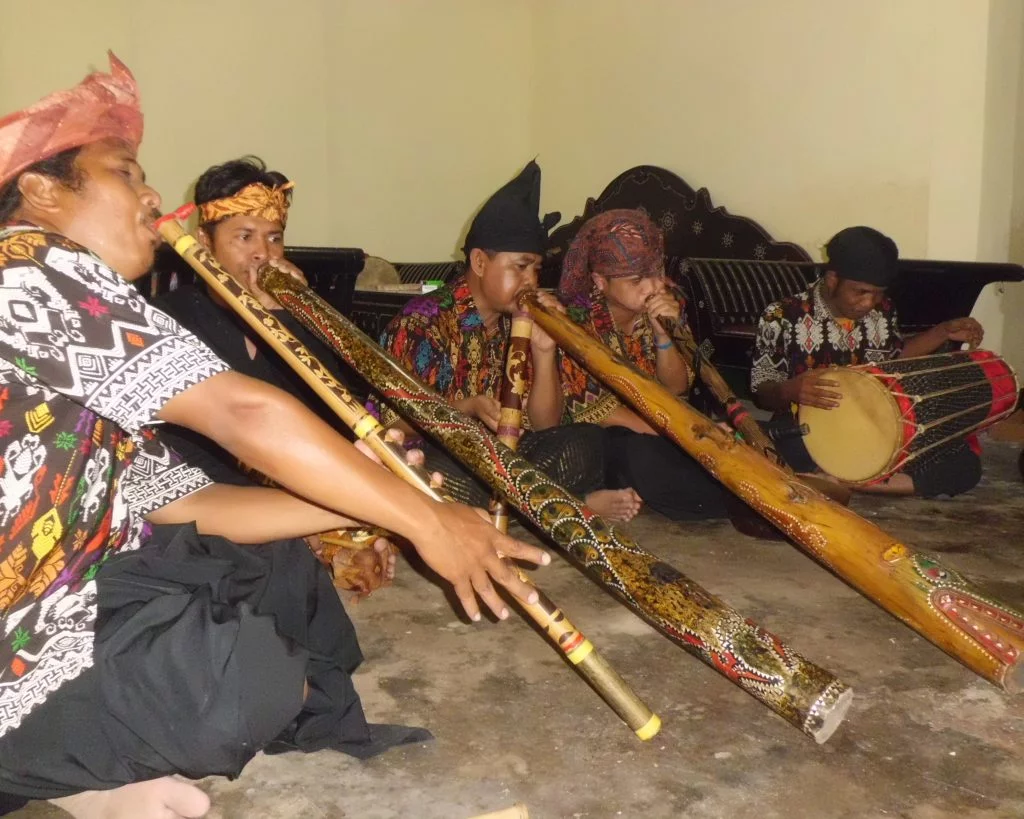 Alat Musik Suku Sasak