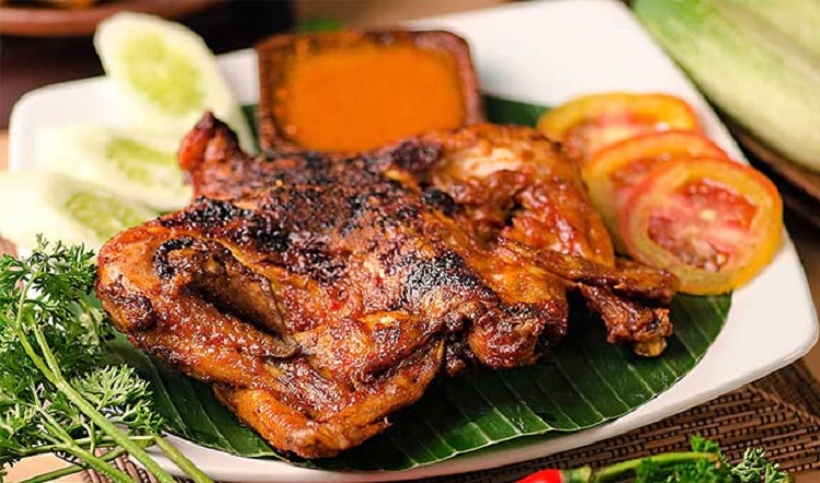 Ayam Taliwang khas Lombok, Sumber : makananoleholeh.com