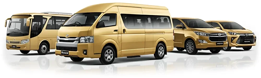 poster mobil sewaan di lombok berbaris dengan latar belakang putih 1