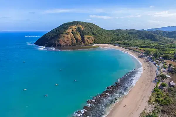 sasak tour lombok foto objek wisata pantai mawun mandalika